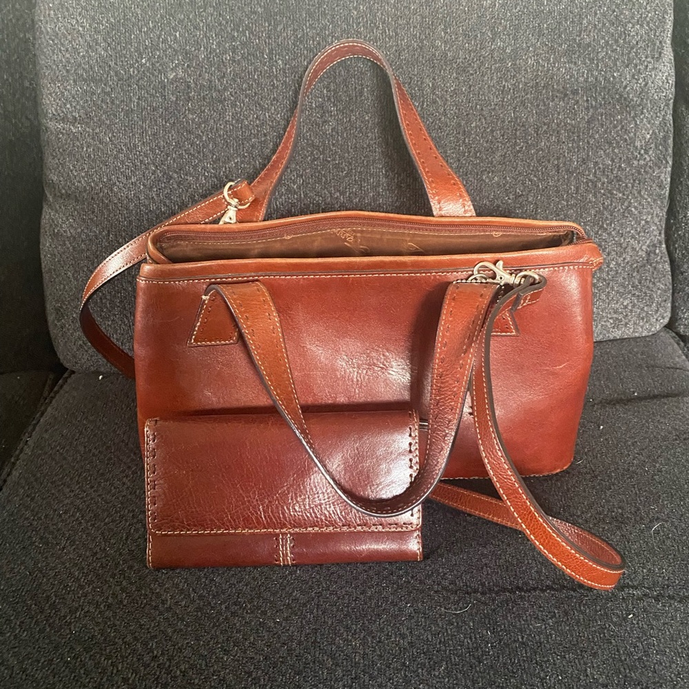 Fossil Tote With Matching Wallet - image 1